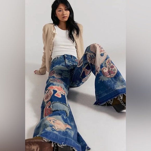 NWT We The Free Flying High Patched Jeans ~Free Bird~ - Picture 5 of 6